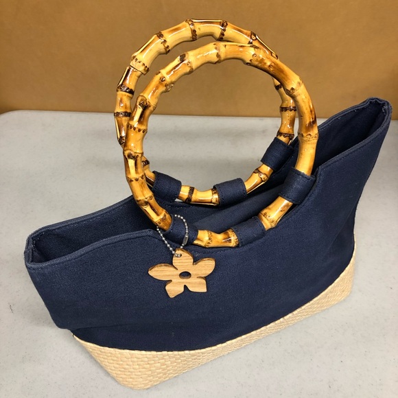 Purse - Picture 3 of 3